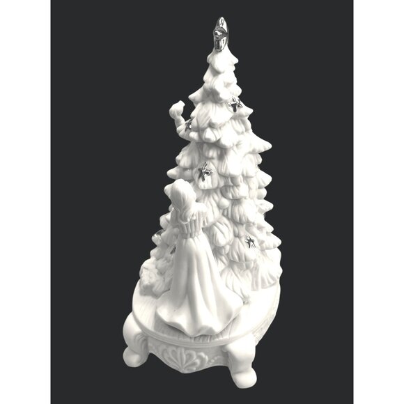 Lenox First Christmas Together Wind Up Musical Tree Couple Figurine 9.5" - Picture 4 of 6